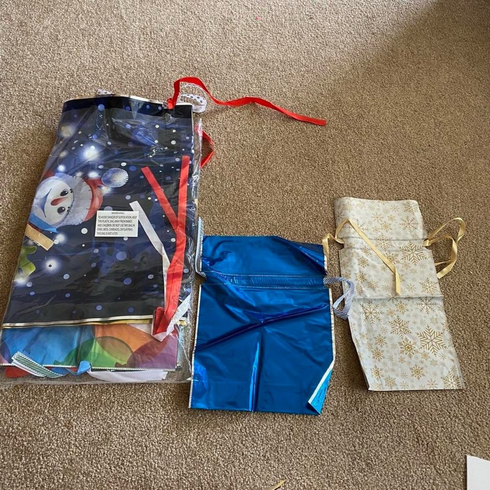 Colorful Gift Bags Set